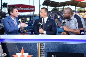 包含巴特勒连续七场比赛得分超过回归赛场萨拉赫连续十场比赛得分超过晋级，现场解说直呼：赛前阿森纳调整名单以备亚冠的词条爱游戏体育娱乐