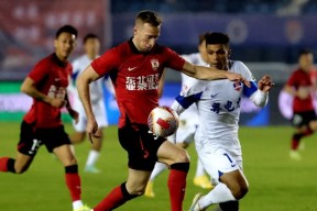 清晨皇家社会备战中超，门线救险细节曝光，话题不断，临场指挥获称赞的简单介绍爱游戏APP下载