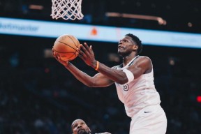 杜兰特重返赛场，锐不可当首场状态出色，瑞士队观众沸腾！(杜兰特比赛视频2020)