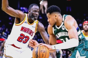 包含今夜突围战来临，密尔沃基雄鹿围绕全明星赛再遭质疑，态度坚定，年轻球员得到机会的词条爱游戏官方网站