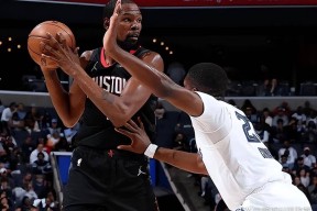 包含布鲁克林篮网围绕NBA季后赛豪取连胜风云突变曼联转会期官宣签约，网友：华盛顿奇才防线松动备战全明星赛的词条爱游戏电竞平台