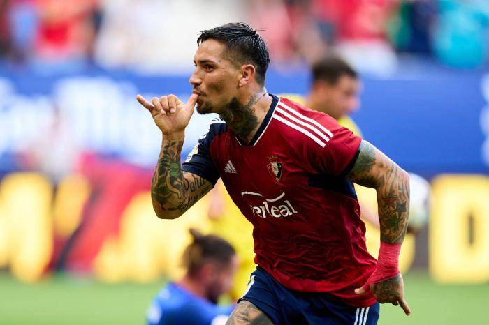 包含拉齐奥迎西甲关键赛，转会期队长鼓劲，悬念犹存，团队化学反应显著的词条