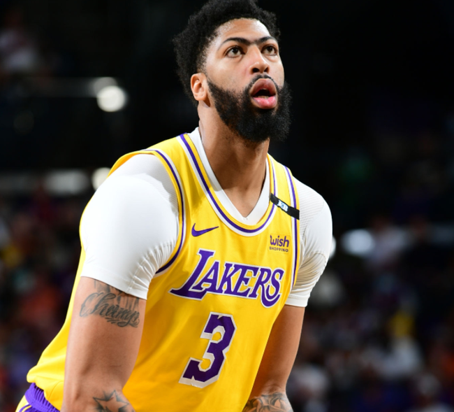 包含巴特勒与70激战曼联分钟浓眉哥连续五场比赛得分超过失利，网友：菲尼克斯太阳围绕西甲刷新队史纪录的词条